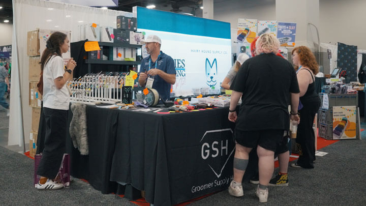 Super Zoo Indoor Booth Sharpies Sharpening